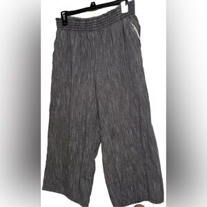 Aerie Light Wash Chambray Capris Blue-Gray Jean Denim Elastic Waist LRG